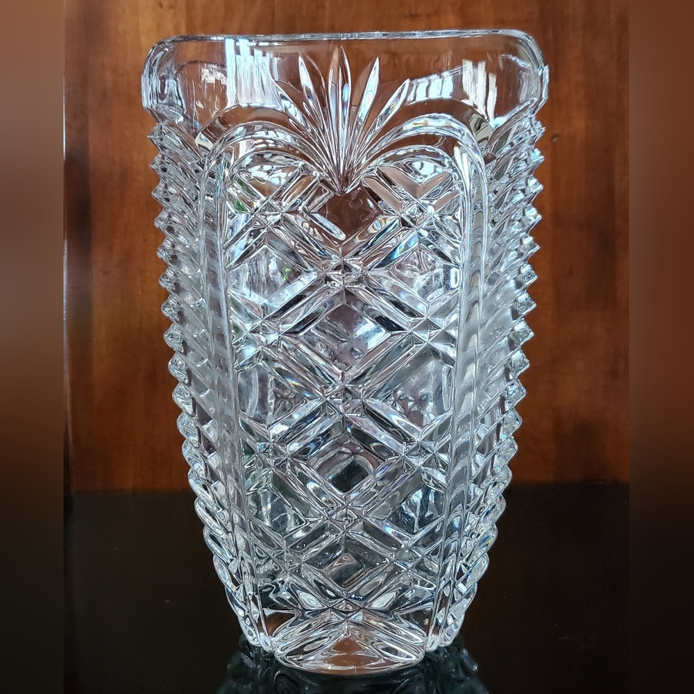 1992 Fostoria 7 3/4" Stunning Crystal Vase Signed & Dated